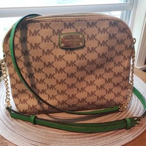 Michael Kors crossbody gold and lime green detail